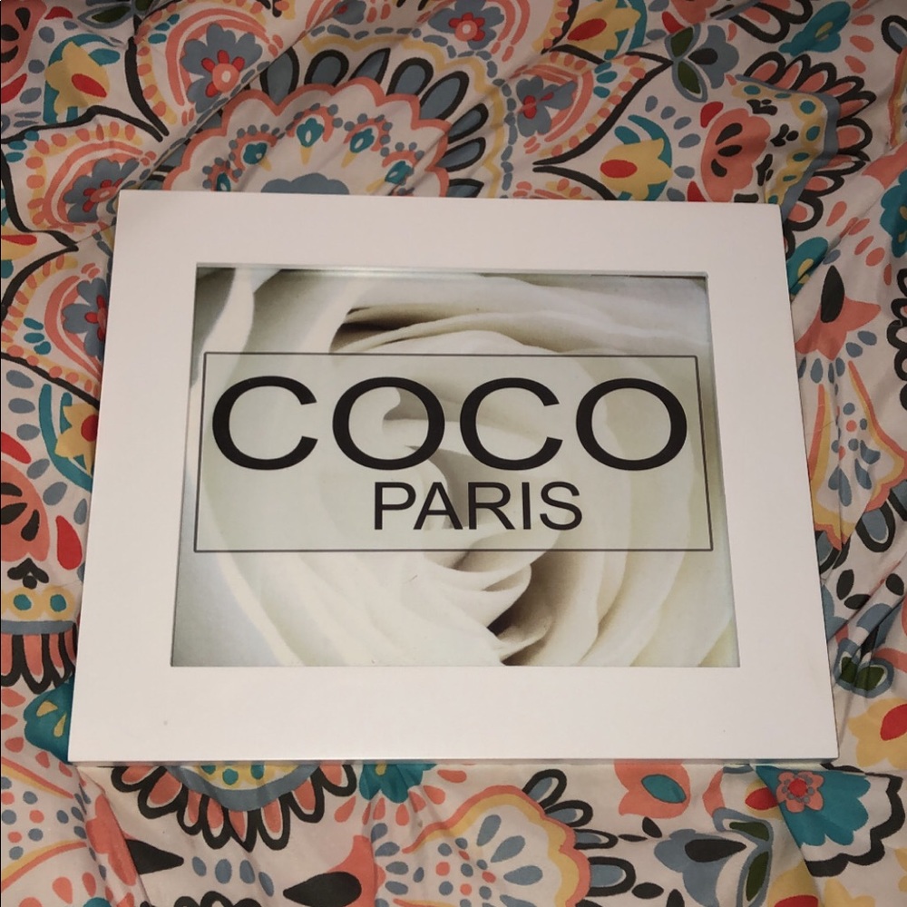 Coco paris picture with frame!